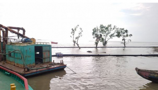 সিত্রাং: মিরসরাইয়ে ড্রেজার ডুবে ৮ শ্রমিকের মৃত্যু