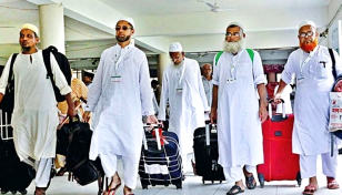 এবার হজে যাবেন ১ লাখ ২৭ হাজার ১৯৮ জন