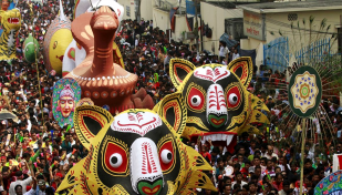 মঙ্গল শোভাযাত্রা বন্ধে ‘চিরকুট’, থানায় জিডি
