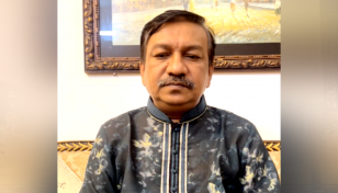 আলেশা মার্টের চেয়ারম্যানের বিরুদ্ধে গ্রেপ্তারি পরোয়ানা জারি