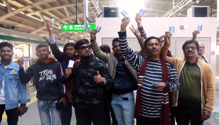 এমআরটি পাস কিনলে দাঁড়াতে হবে না মেট্রোরেলের লাইনে