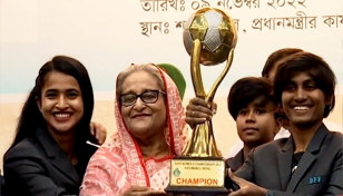 সাফজয়ীদের ৫ লাখ টাকা করে দিলেন প্রধানমন্ত্রী