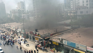 উত্তরায় বিজিবি মার্কেটের আগুন নিয়ন্ত্রণে