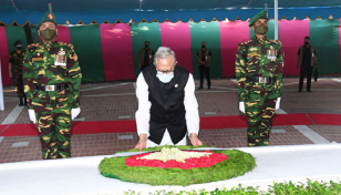 জাতির পিতার সমাধিতে শ্রদ্ধা নিবেদন রাষ্ট্রপতির