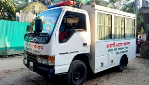 টাকার ভাগ নিয়ে দ্বন্দ্ব, ২ দিন অ্যাম্বুলেন্সে বাবার লাশ