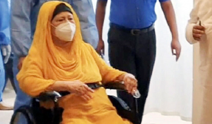 খালেদা জিয়ার শারীরিক অবস্থার অবনতি, সিসিইউতে স্থানান্তর