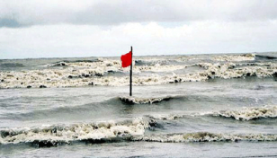 চট্টগ্রাম-মোংলা-পায়রায় ৭, কক্সবাজারে ৬ নম্বর সংকেত