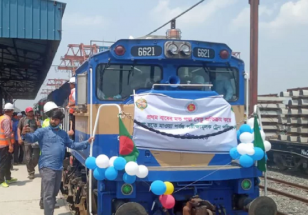 ট্রেনে ১৬ মিনিটে পদ্মা পার 