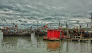 ৫-৮ ফুট উচ্চতার জলোচ্ছ্বাসসহ মধ্যরাতে আঘাত হানতে পারে সিত্রাং