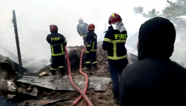 রান্নাঘরের আগুনে একই পরিবারের পাঁচজনের মৃত্যু