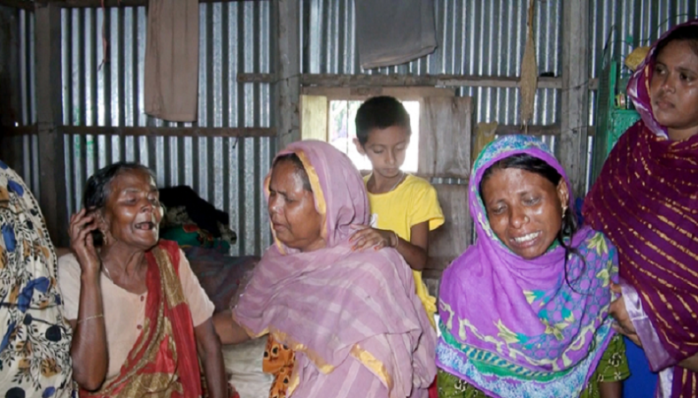 বজ্রপাতে নিহত ৯ জনের মরদেহ দাফন সম্পন্ন