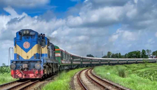 ঈদে পোশাক শ্রমিকদের জন্য বিশেষ ট্রেন