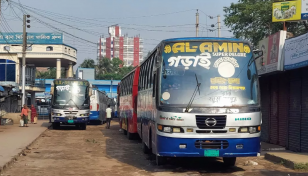 প্রশাসনের আশ্বাসে কুষ্টিয়ায় বাস ধর্মঘট প্রত্যাহার