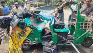 দৌলতখানে কাভার্ডভ্যান-সিএনজি মুখোমুখি সংঘর্ষ, নিহত ২