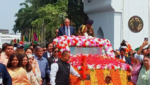 আবদুল হামিদের রাজকীয় বিদায়