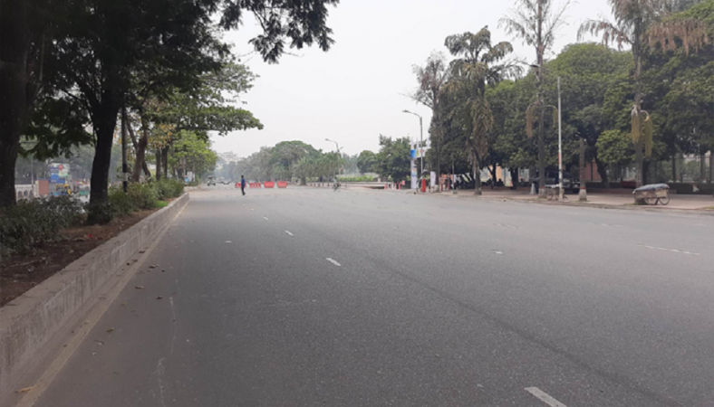ঈদের ছুটিতে ঢাকা এখন ফাঁকা