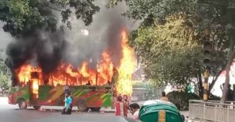 মেরাদিয়ায় বাসে আগুন, দগ্ধ যাত্রী বার্ন ইনস্টিটিউটে