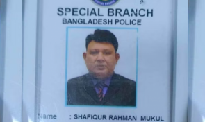 রাস্তায় অসুস্থ হয়ে অতিরিক্ত পুলিশ সুপারের মৃত্যু