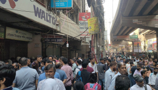 রাজধানীর মৌচাক টাওয়ারের আগুন নিয়ন্ত্রণে