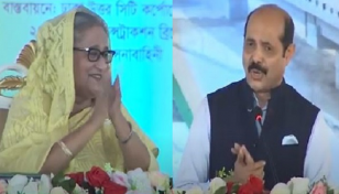 মেয়র আতিকের গান শুনে হাততালি দিলেন প্রধানমন্ত্রী