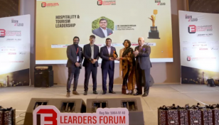 হসপিটালিটি অ্যান্ড ট্যুরিজম লিডারশিপ অ্যাওয়ার্ড পেলেন সাখাওয়াত হোসেন 