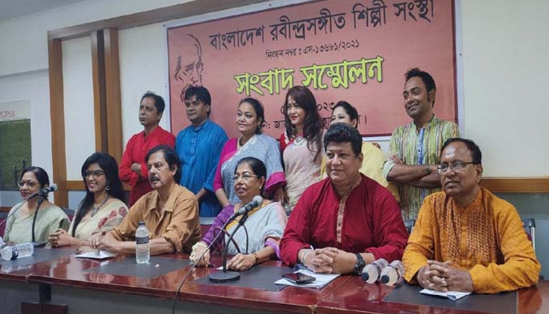 দুই গুণী শিল্পীকে সম্মাননা দিচ্ছে রবীন্দ্রসঙ্গীত শিল্পী সংস্থা