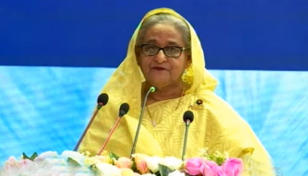 দেশের জনগণের সেবা করাই কাজ, প্রশাসন কর্মকর্তাদের উদ্দেশে প্রধানমন্ত্রী
