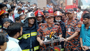 দেড় ঘণ্টা পর আদাবরের বহুতল ভবনের আগুন নিয়ন্ত্রণে