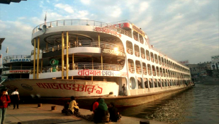 ‘মোখা’: সব ধরনের নৌযান চলাচল বন্ধ