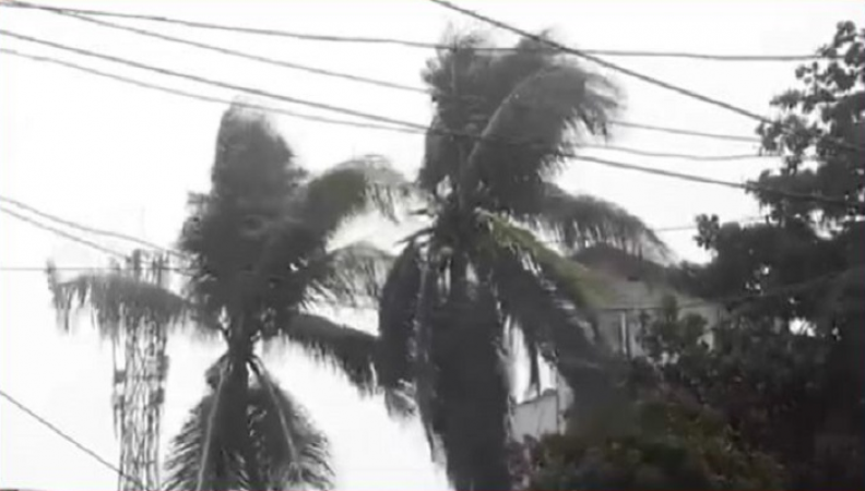 সকাল থেকে বিদ্যুৎহীন টেকনাফ