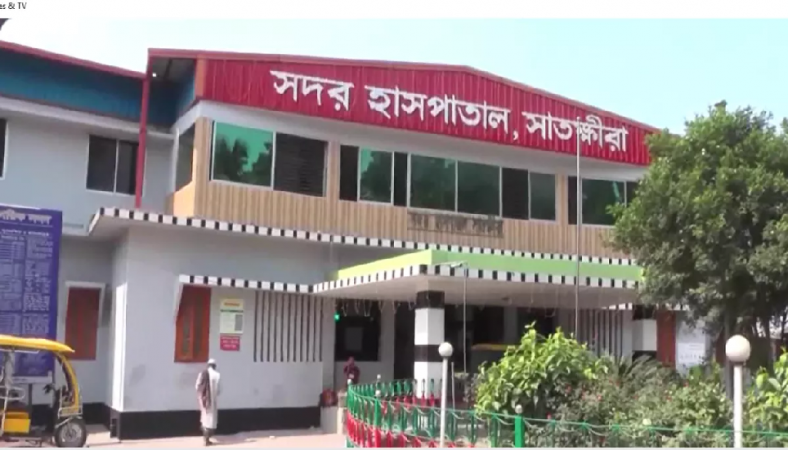 সাতক্ষীরায় ট্রাক উল্টে ২ শ্রমিক নিহত, আহত ১২