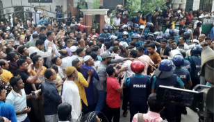 খুলনায় পুলিশের সঙ্গে বিএনপি নেতাকর্মীদের সংঘর্ষ, আহত ৩০