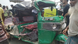 চিরিরবন্দরে বাস-অটোরিকশা সংঘর্ষে শিশুসহ নিহত ৪