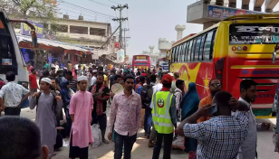 ঈদযাত্রা: গাজীপুরে যানবাহনের বাড়তি চাপ, বেশি ভাড়া নেয়ার অভিযোগ