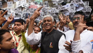 জয়ের বিষয়ে আত্মবিশ্বাসী, ভোট দিয়ে যা বললেন আজমত উল্লা খান