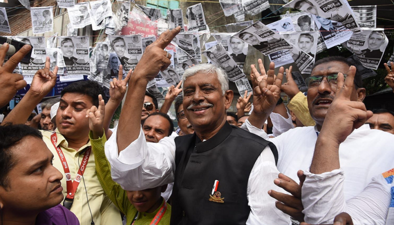 জয়ের বিষয়ে আত্মবিশ্বাসী, ভোট দিয়ে যা বললেন আজমত উল্লা খান