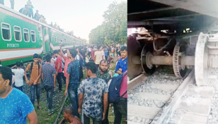 বগি লাইনচ্যুত, উত্তরাঞ্চলের সঙ্গে সারাদেশে রেল যোগাযোগ বন্ধ 