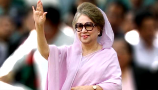 ‘খালেদা জিয়া রাজনীতি করতে পারলেও নির্বাচনে অংশ নিতে পারবেন না’