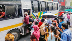 সকাল থেকেই রাজধানীতে গণপরিবহন সংকট, ভোগান্তিতে নগরবাসী