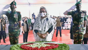 গ্রেনেড হামলায় নিহতদের প্রতি প্রধানমন্ত্রীর শ্রদ্ধা