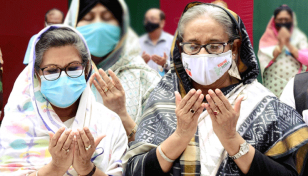 বঙ্গবন্ধুর সমাধিতে প্রধানমন্ত্রীর শ্রদ্ধা