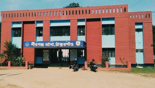 পীরগঞ্জে কবর খুড়ে ২১ কঙ্কাল চুরি!