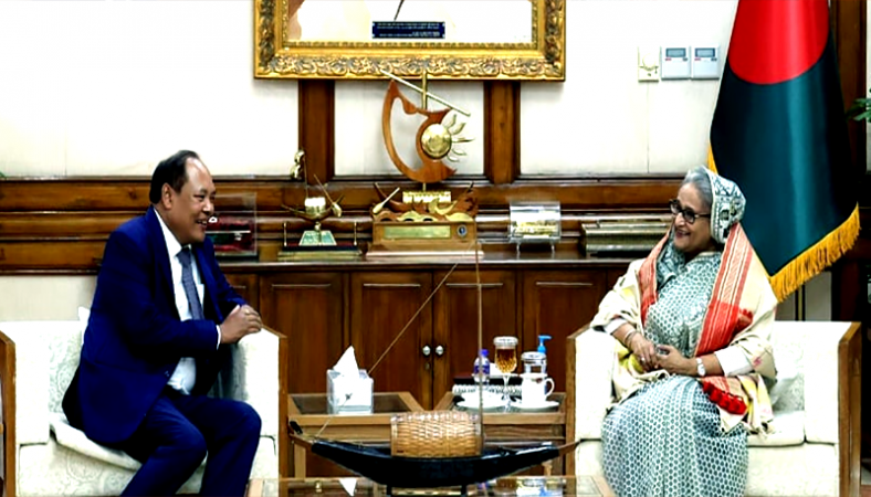 ‘২০২৩ সালে পাইপলাইনে ভারত থেকে জ্বালানি তেল আমদানি শুরু হবে’