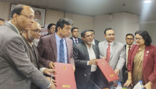 ঘরে ড্রাইভিং লাইসেন্স পৌঁছে দেবে বিআরটিএ