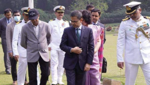 চট্টগ্রামে ওয়ার সিমেট্রি পরিদর্শনে ভারতীয় হাই কমিশনার