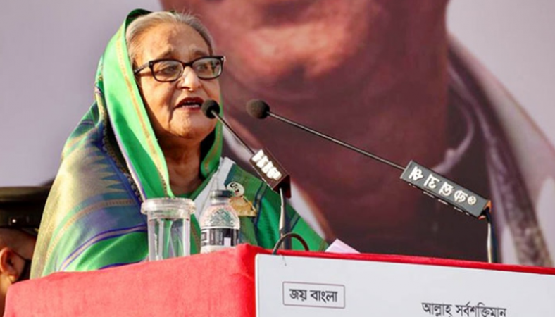 খালেদা জিয়াকে টেনে-হিঁচড়ে ক্ষমতা থেকে নামানো হয়: প্রধানমন্ত্রী