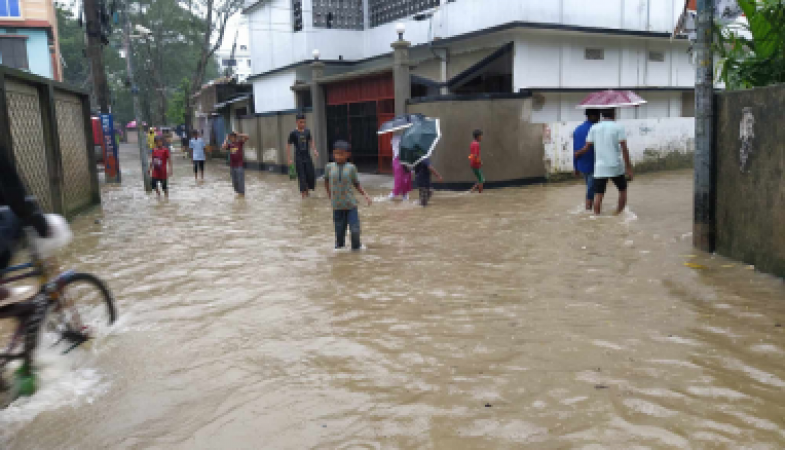 সিলেটে টানা বৃষ্টিতে ফের বন্যার শঙ্কা