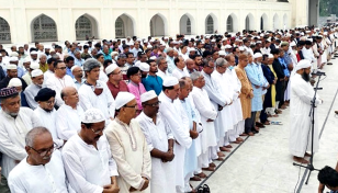 বায়তুল মোকাররমে সিরাজুল আলম খানের প্রথম জানাজা অনুষ্ঠিত