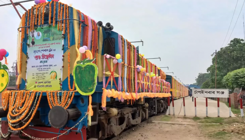 চাঁপাইনবাবগঞ্জ-ঢাকা রুটে ম্যাংগো স্পেশাল ট্রেন চালু