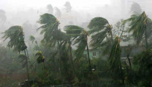 ১১ জেলায় ৪৫-৬০ কিলোমিটার বেগে ঝড়ের পূর্বাভাস